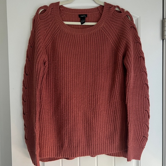 Rue21 Sweaters - Rue21 Dusty Rose Women's Sweater